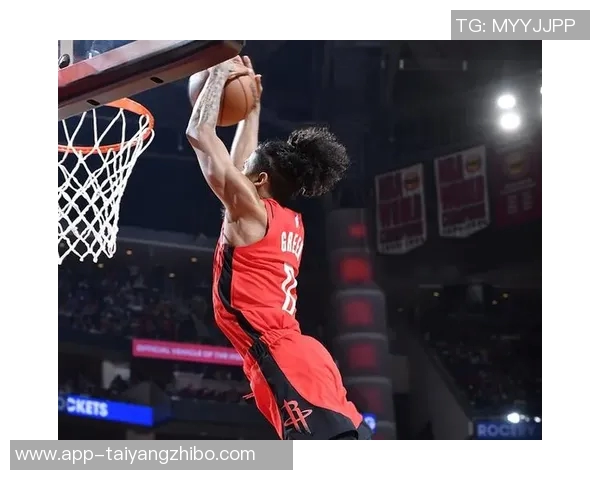 杰伦格林谈球队默契：迅速融入阵容展现出色配合能力